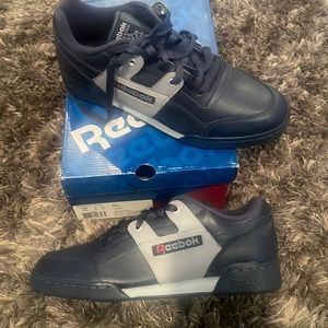Brand New men’s Reebok sneakers